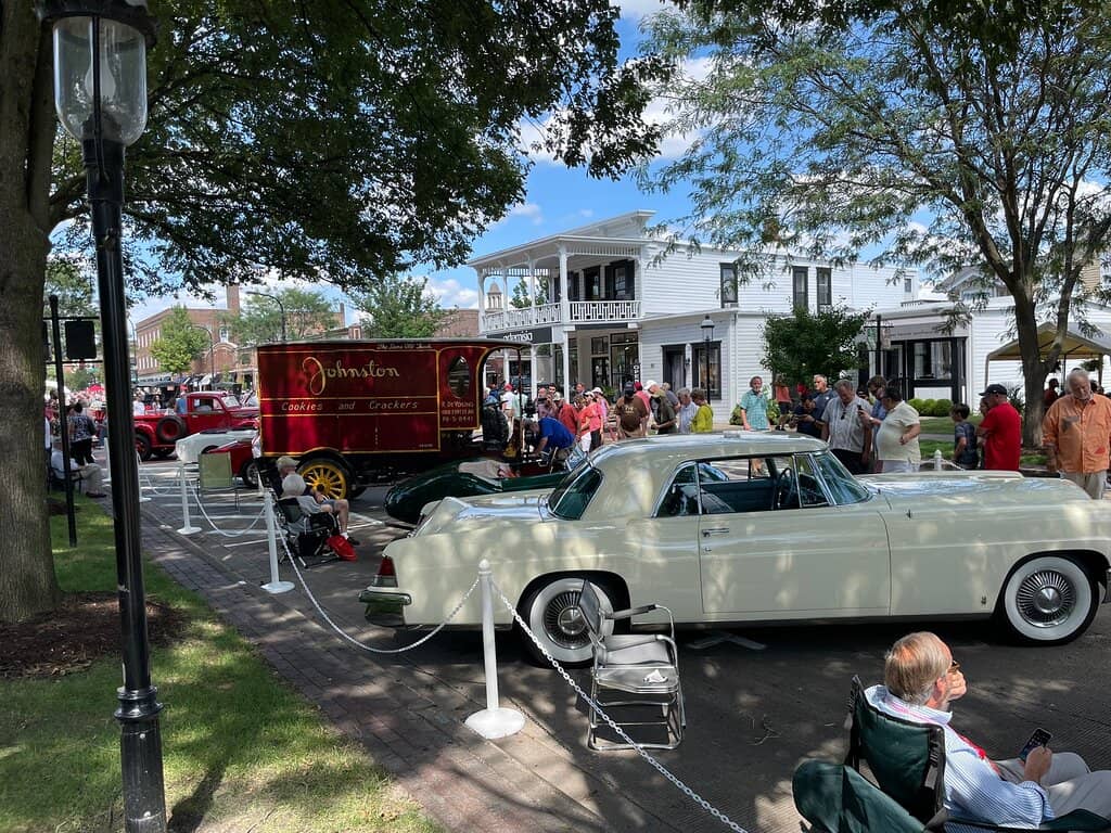 Respite Cappuccino Court