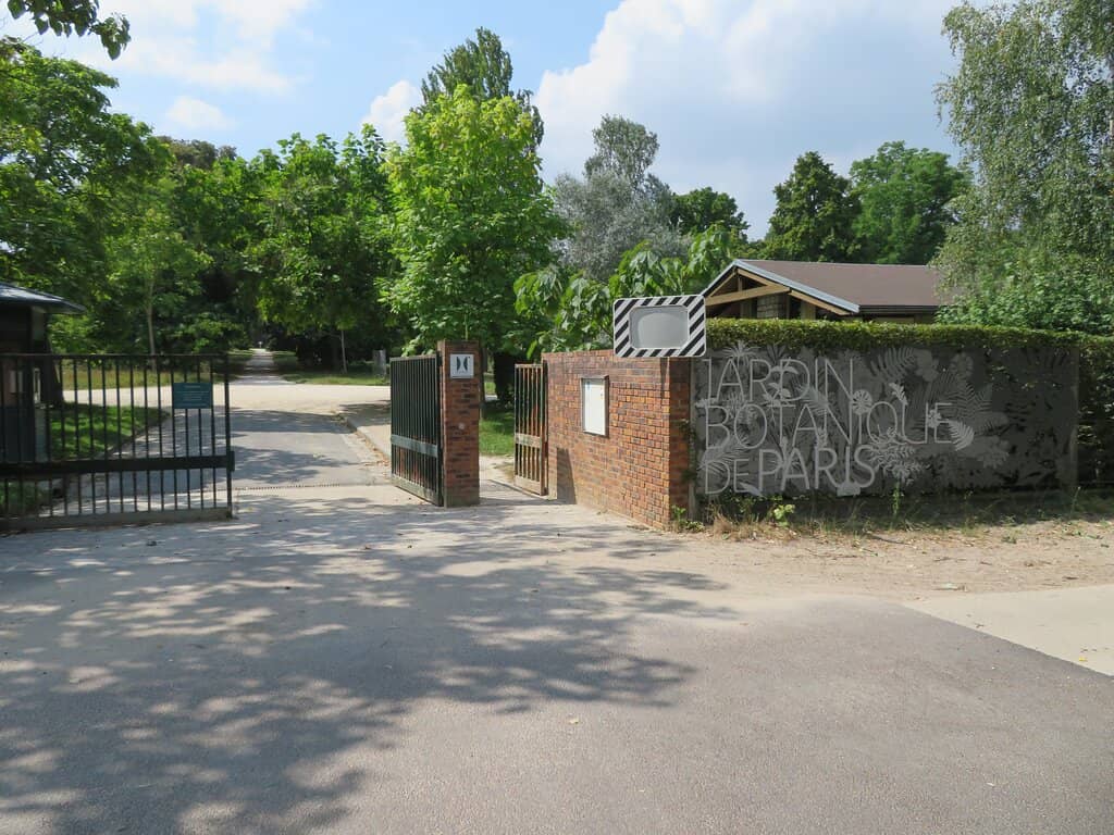 Rose Gardens in Bloom