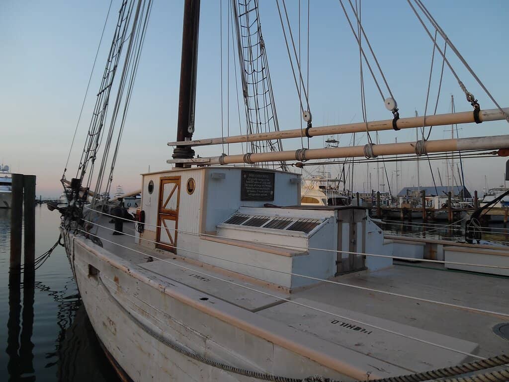 Historic Harbor Walk