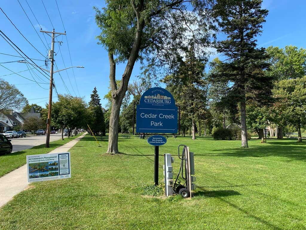 Cedar Creek Walkway
