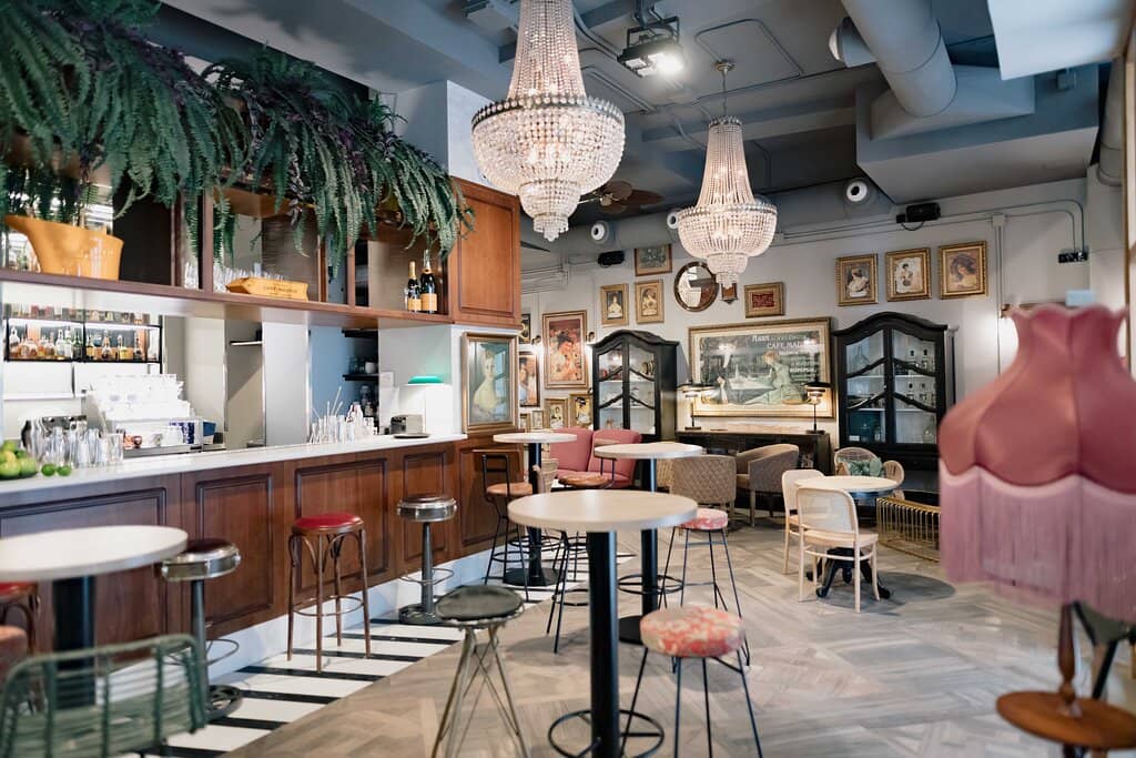 Historic Cocktail Bar Ambiance