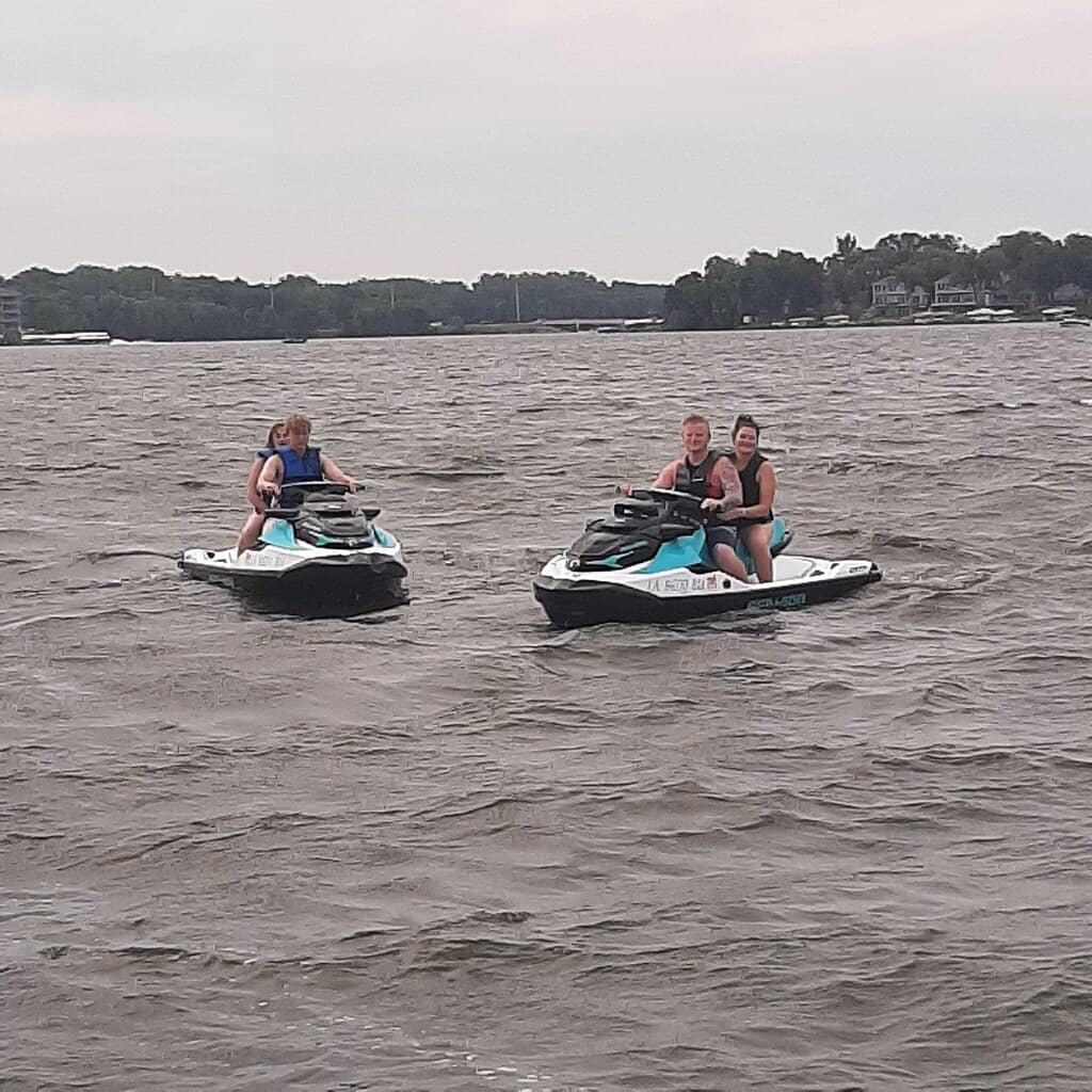 Pontoon Cruise