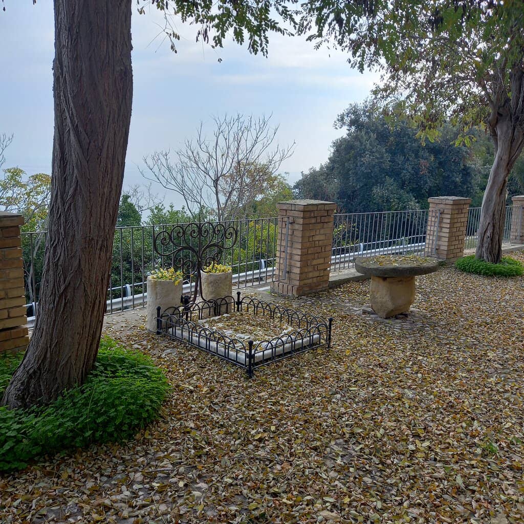 Panoramic Coastal Views