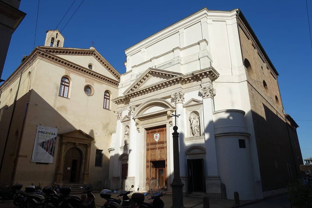 Contemporary Jewelry Exhibitions