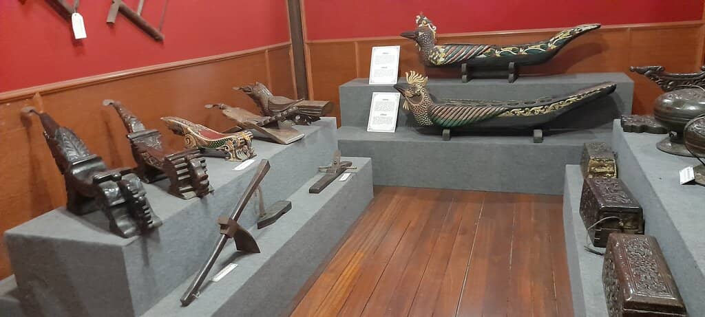 Traditional Handicraft Displays