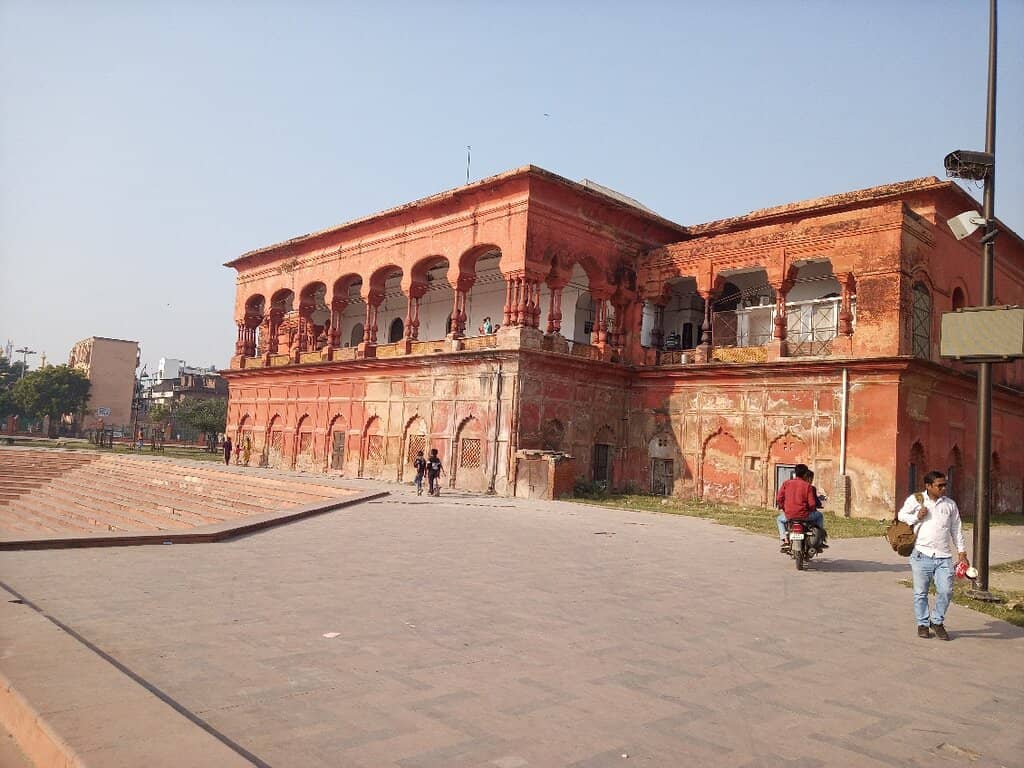 Historical Ambiance