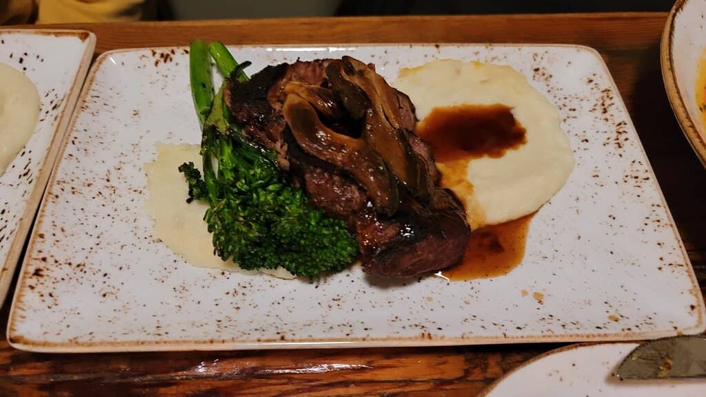 Seasonal American Cuisine