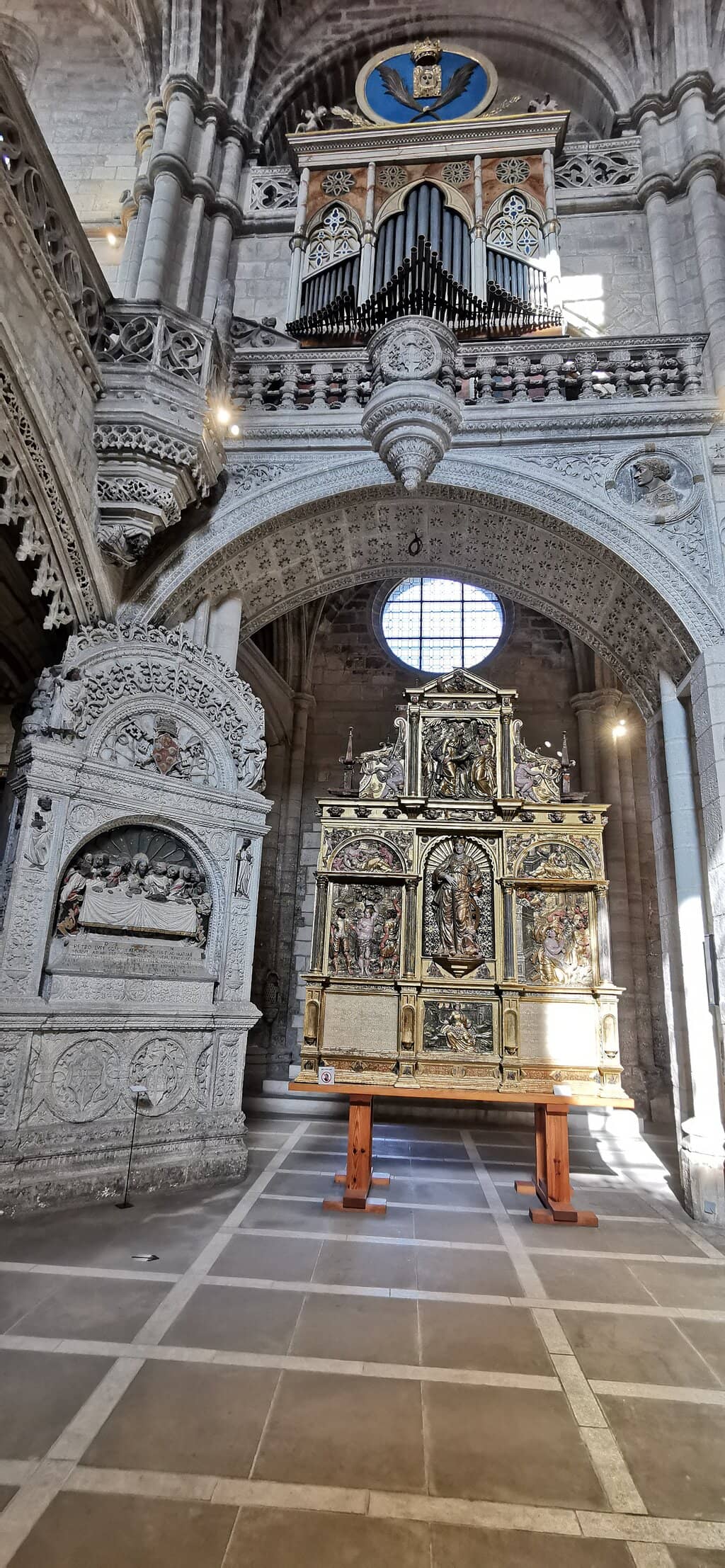 Vertical photo