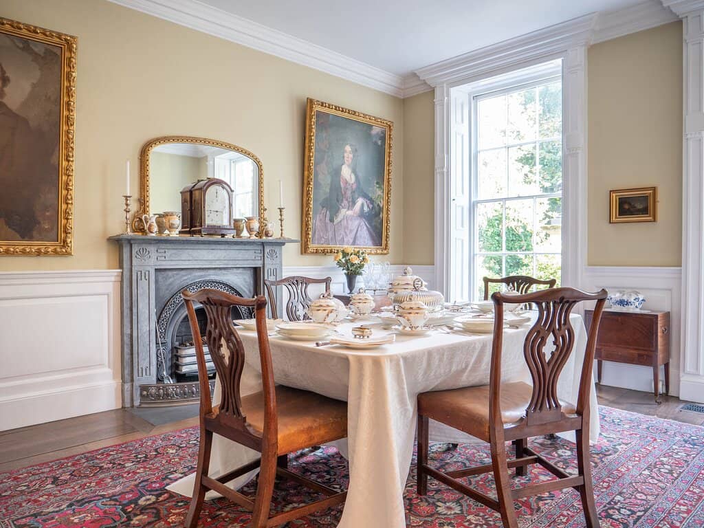 Victorian Dress-Up Fun