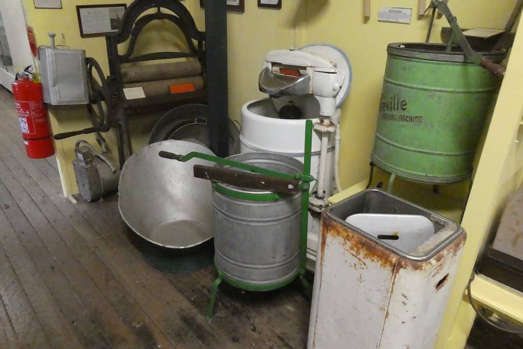 Vintage Vehicles and Machinery