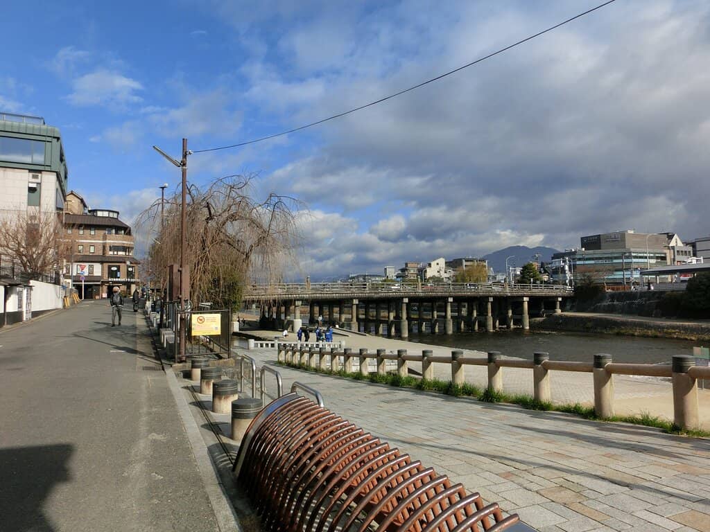 Kamo River Banks