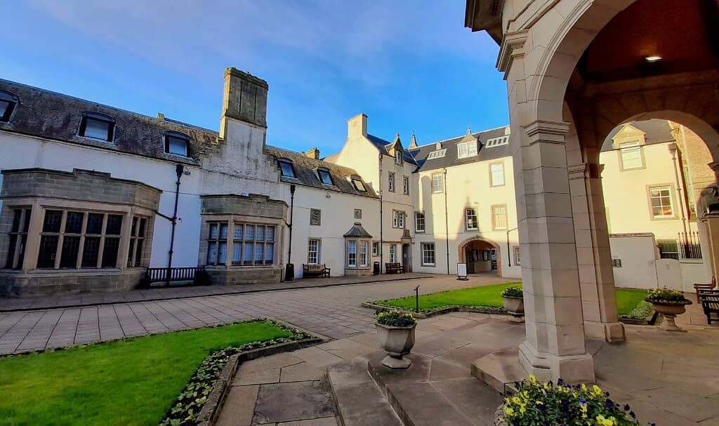 Rotating Local Exhibitions