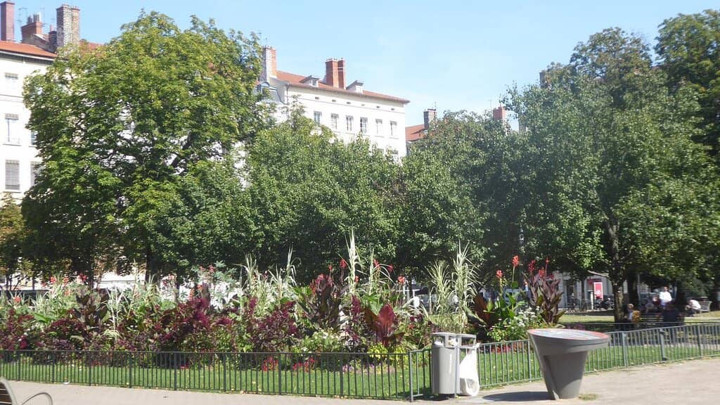 Central Statue