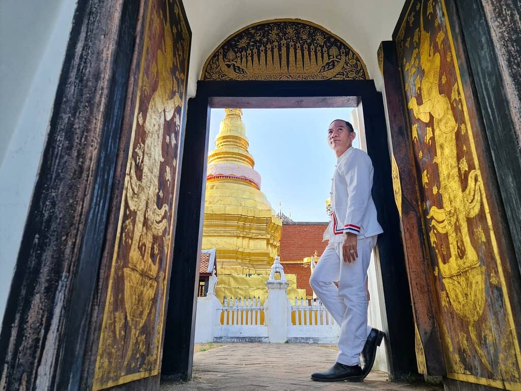 Tranquil Riverfront Setting