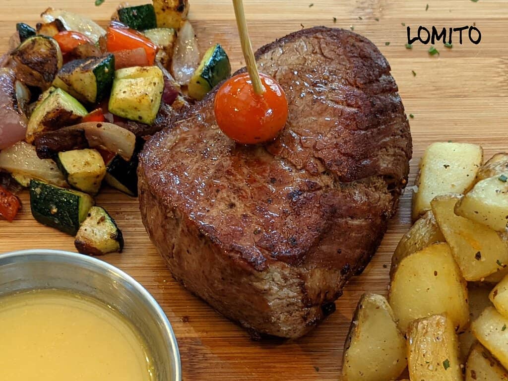 Signature Dishes & Cocktails