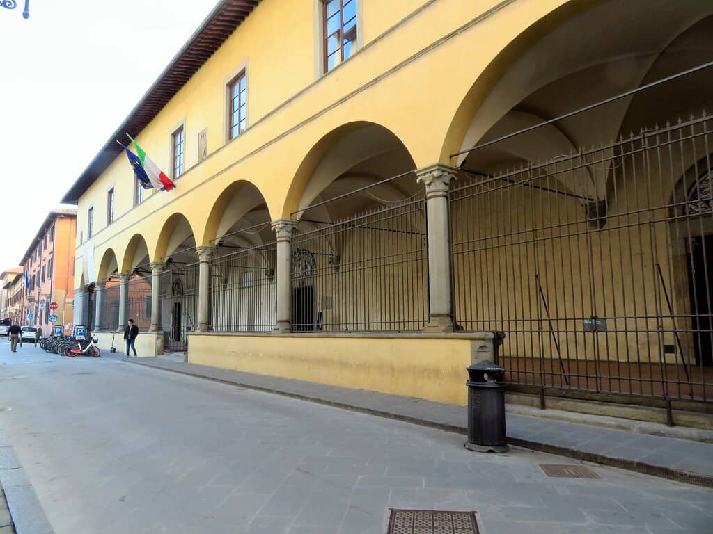 Via Ricasoli Charm