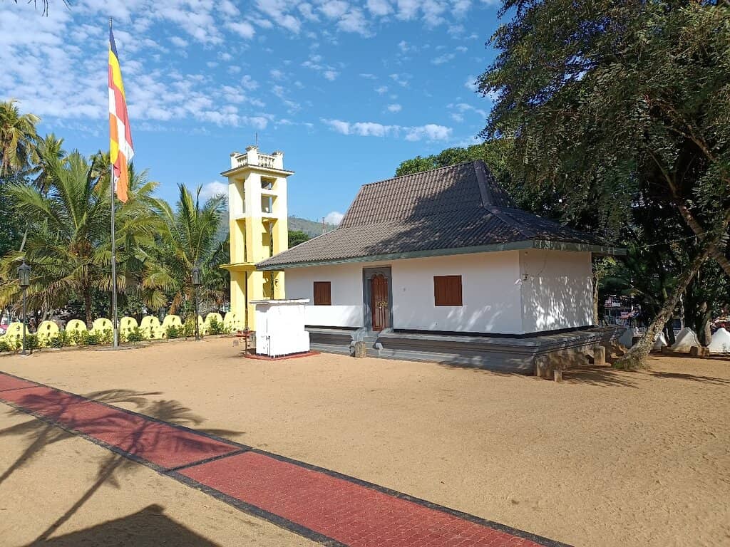 Intricate Architecture