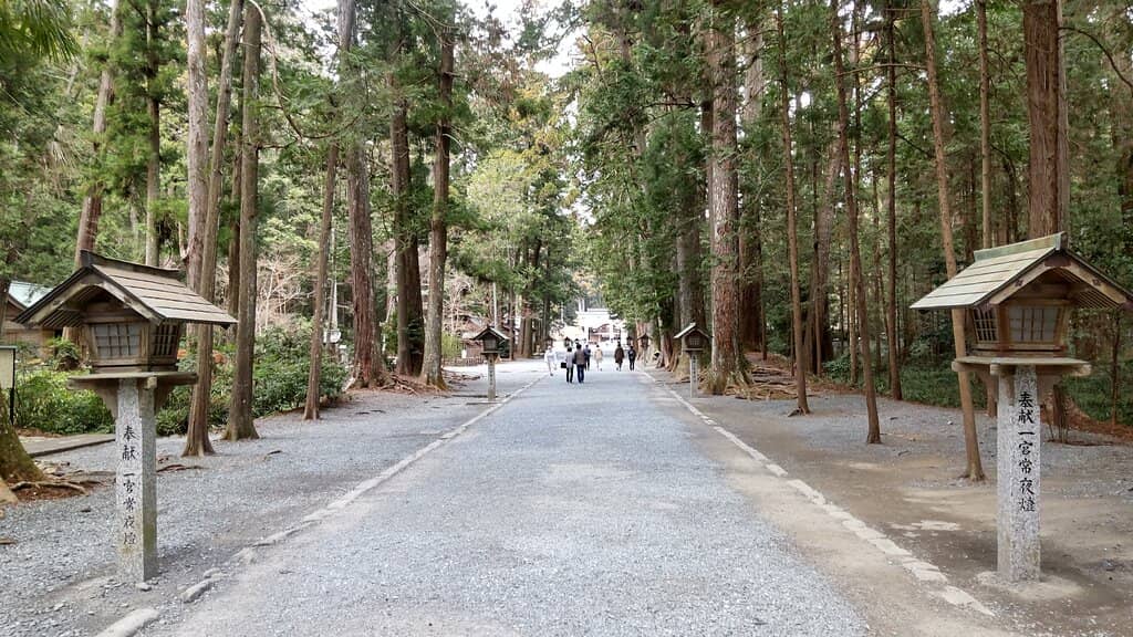 Wish-Fulfilling Shrine