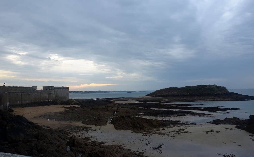 Low Tide Exploration