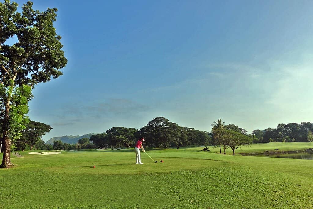 48-Bay Driving Range