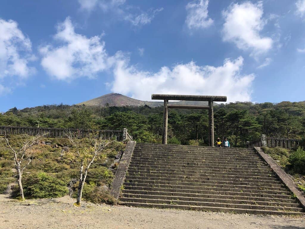 Takachiho Nomine Hike
