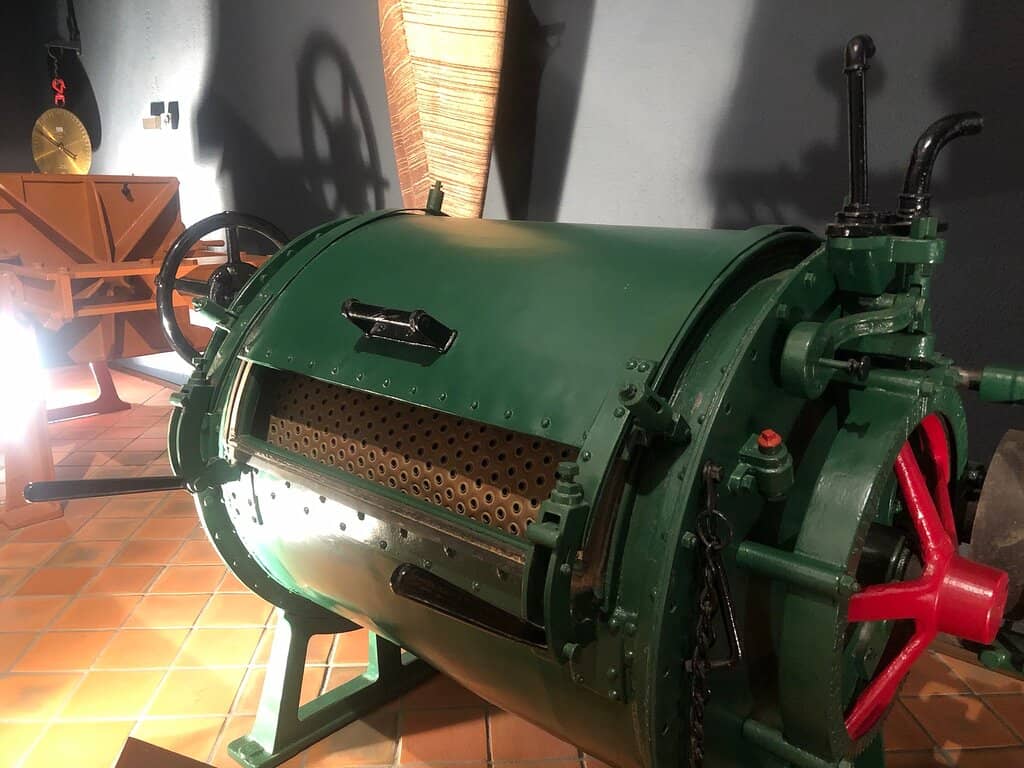 Electronic Music Instruments Museum