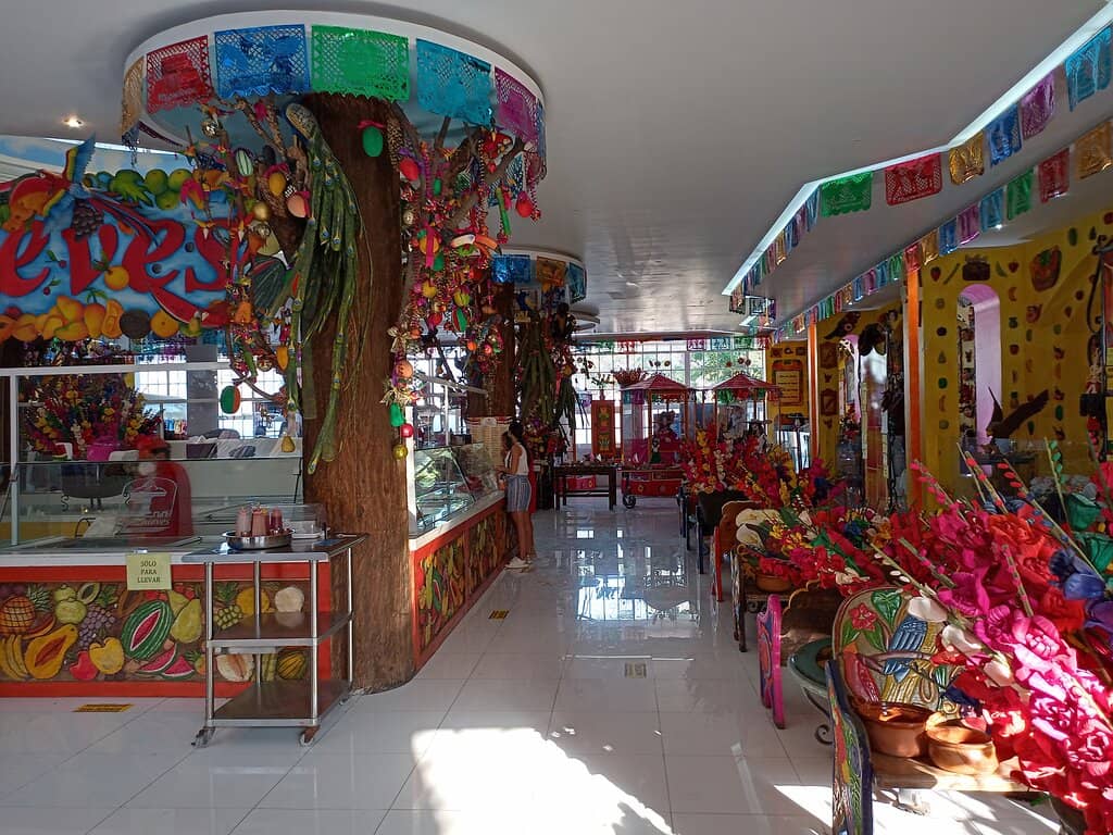 Vibrant & Traditional Decor