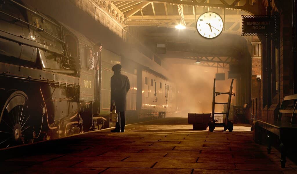 The Elizabethan Dining Train