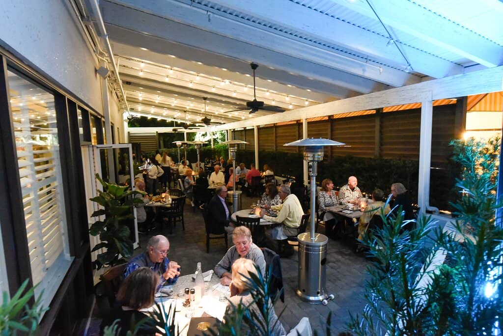 Creative Cocktails & Ambiance