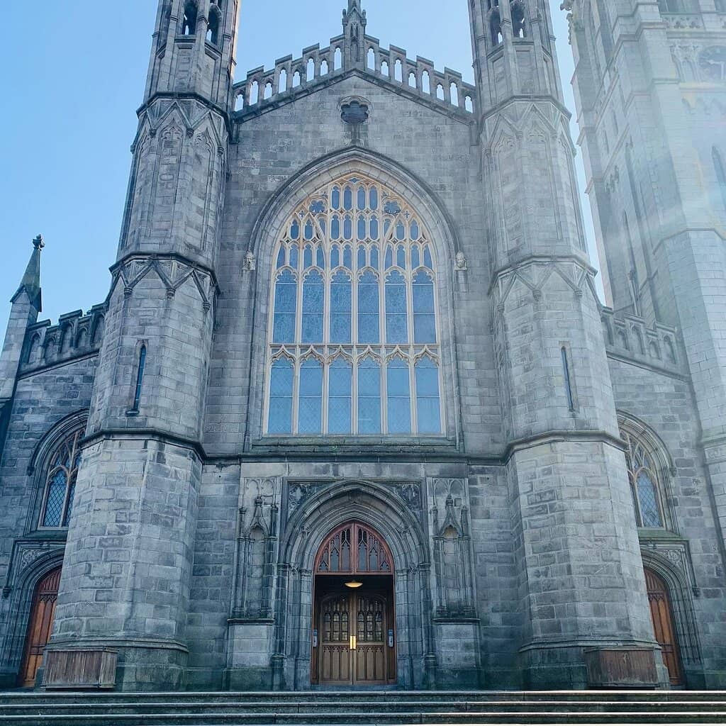 Serene & Soulful Atmosphere