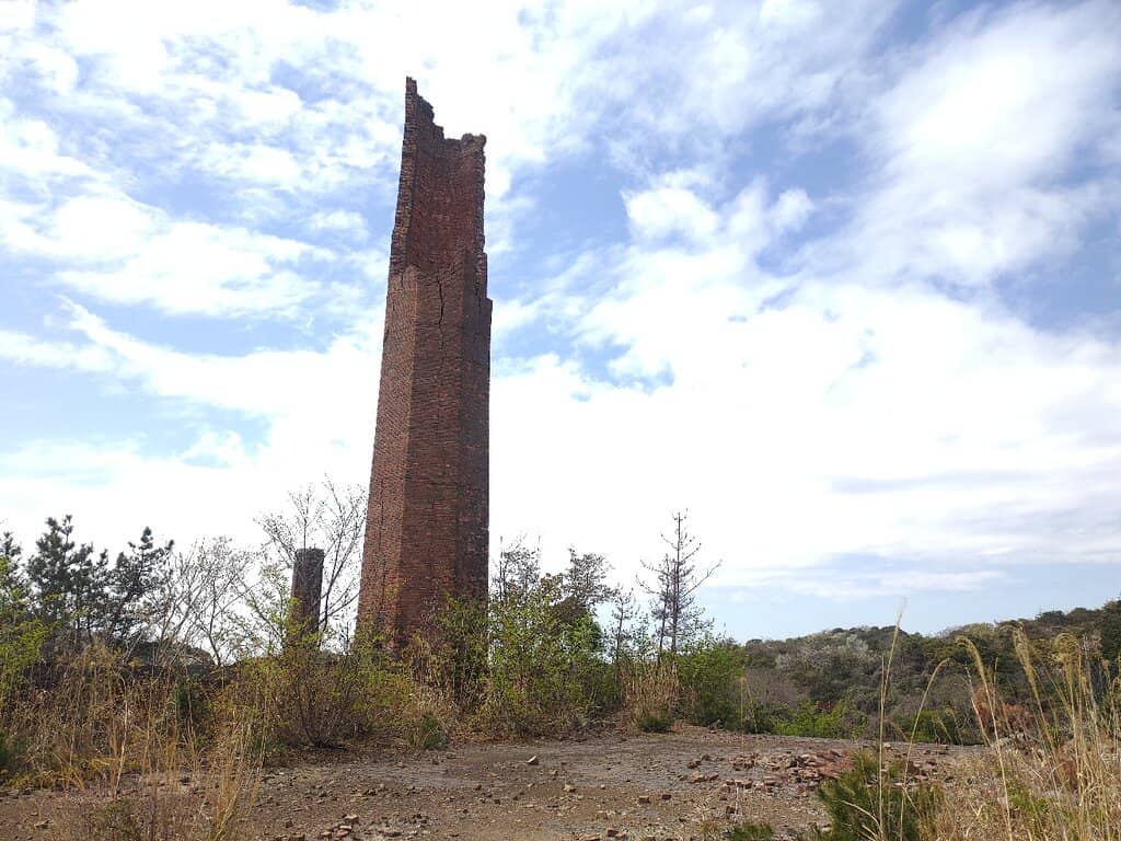 Industrial Ruins & Scenery