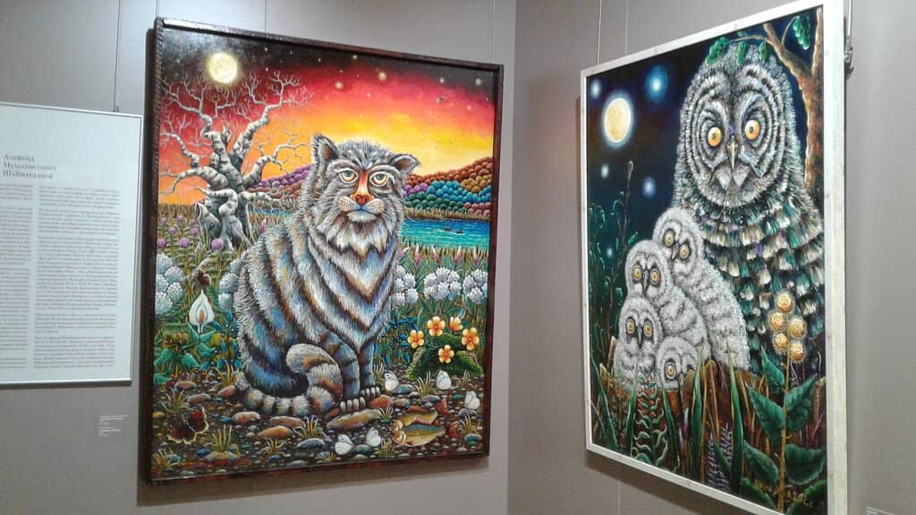 Vibrant Urban Canvases