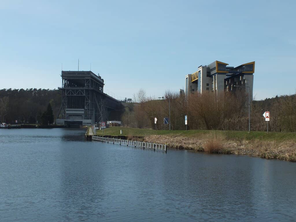 Boat Tour Through the Lifts