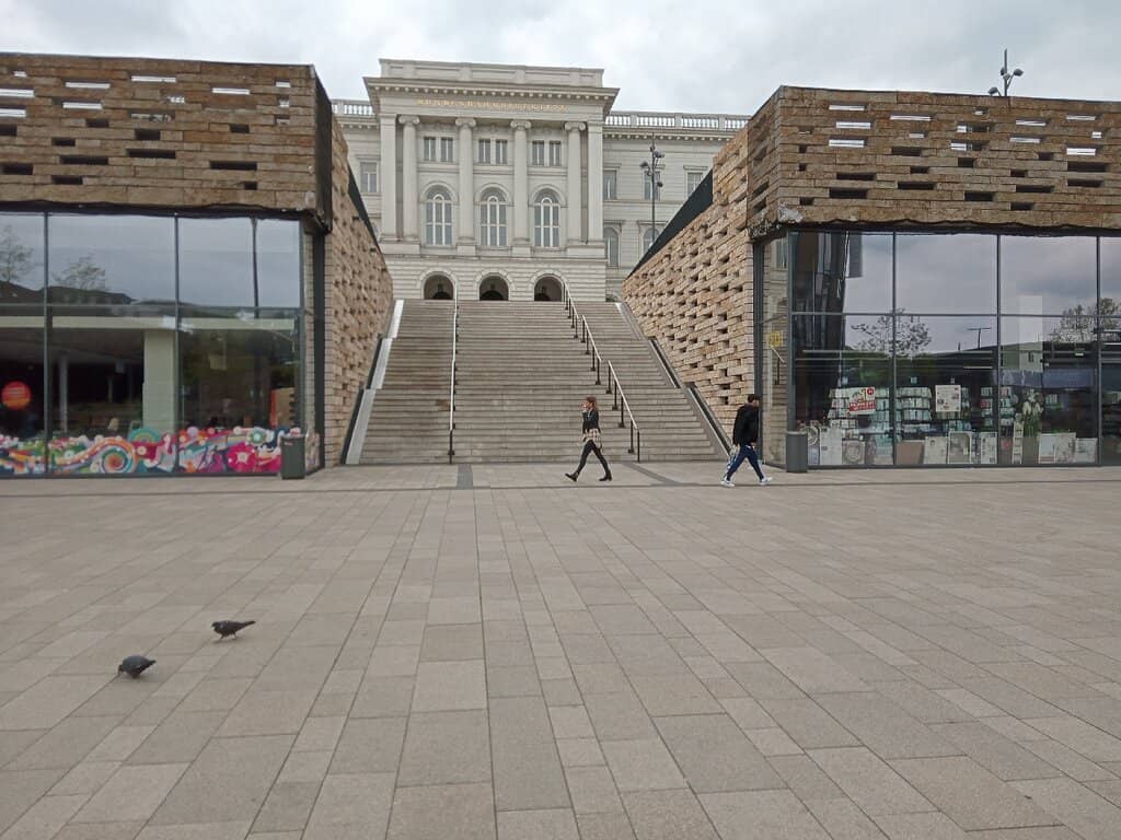 Döppersberg Plaza