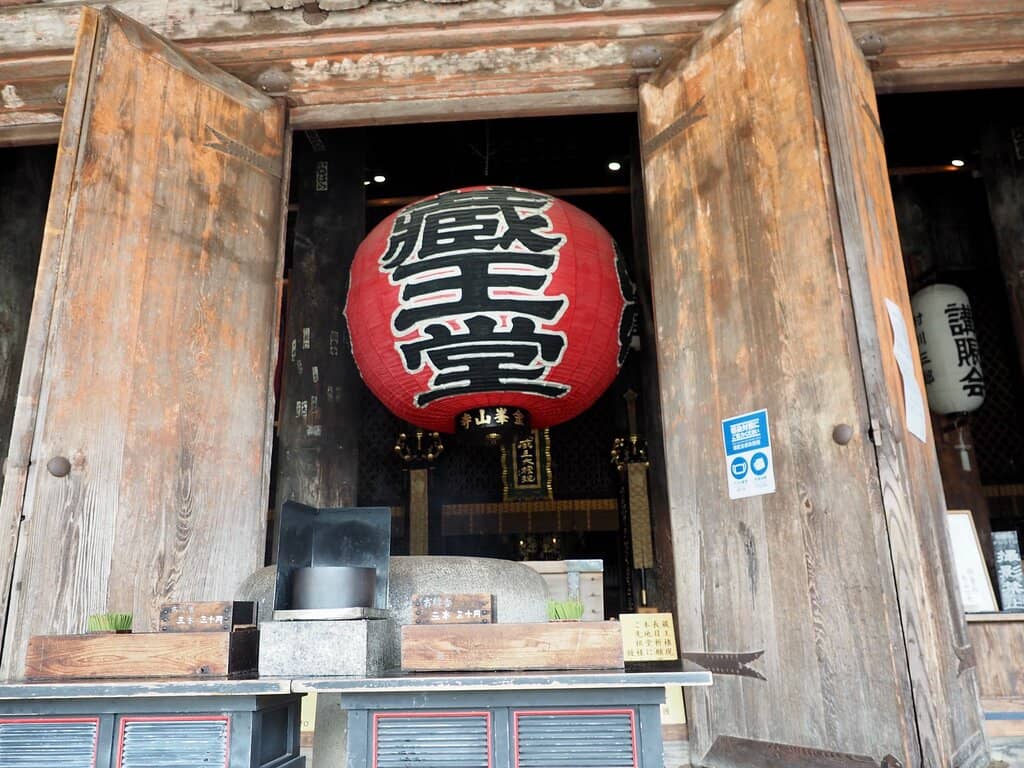 Zao Gongen Statues