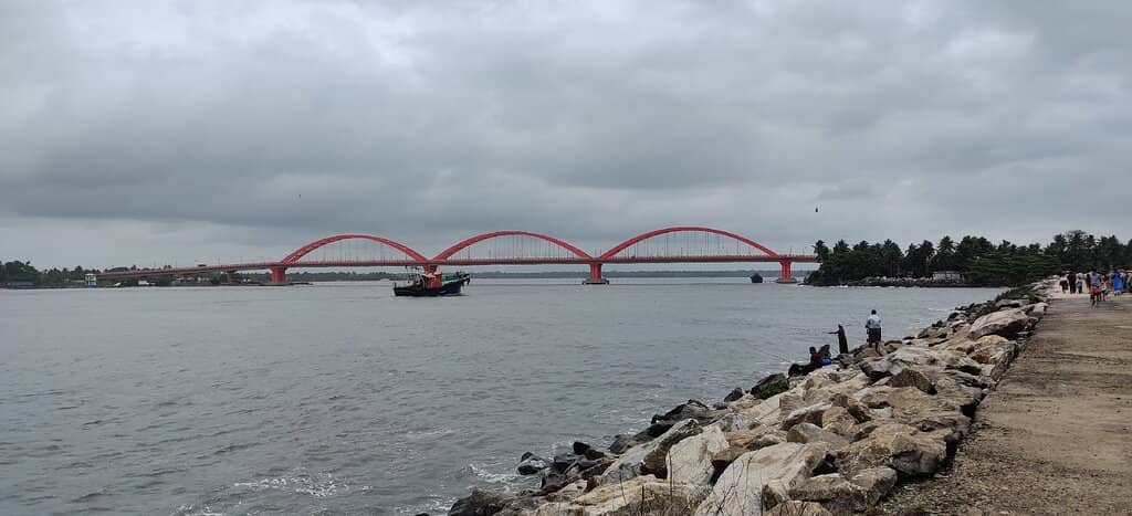 Walkable Pier