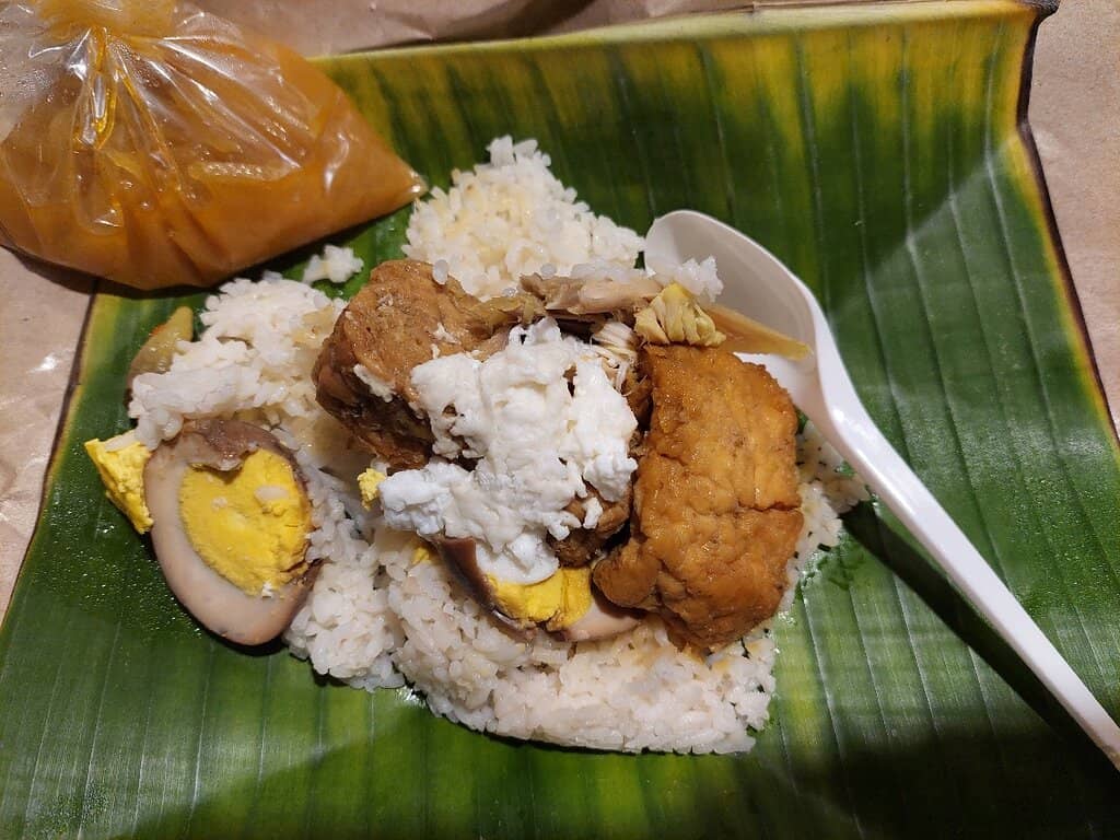 Unique Floor Seating Experience