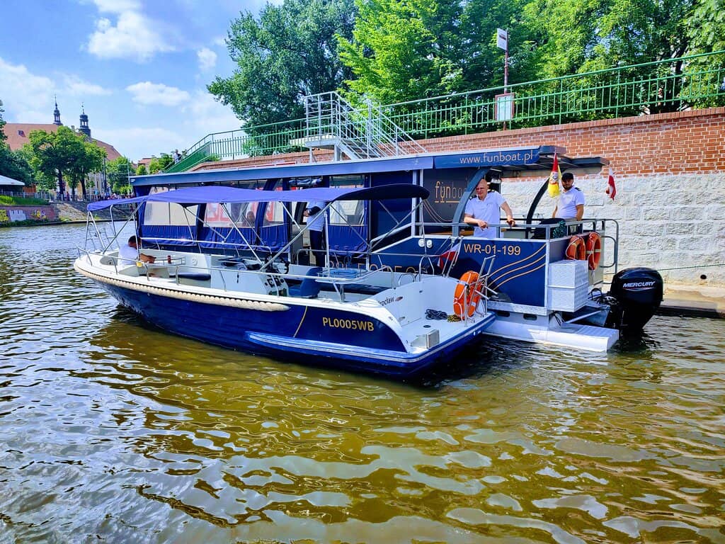 The 'Chill' Boat Experience