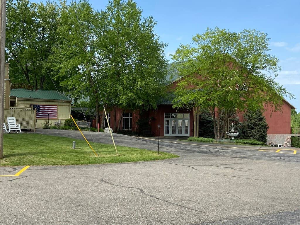 Romantic Seafront Views