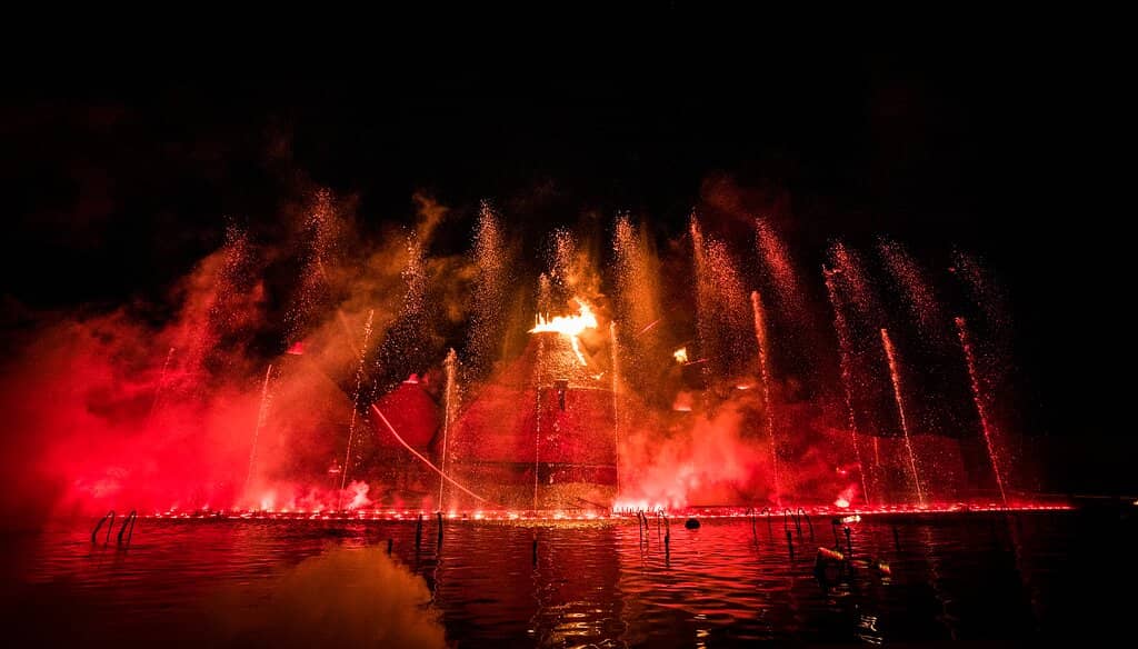Water, Light, and Fire Spectacle