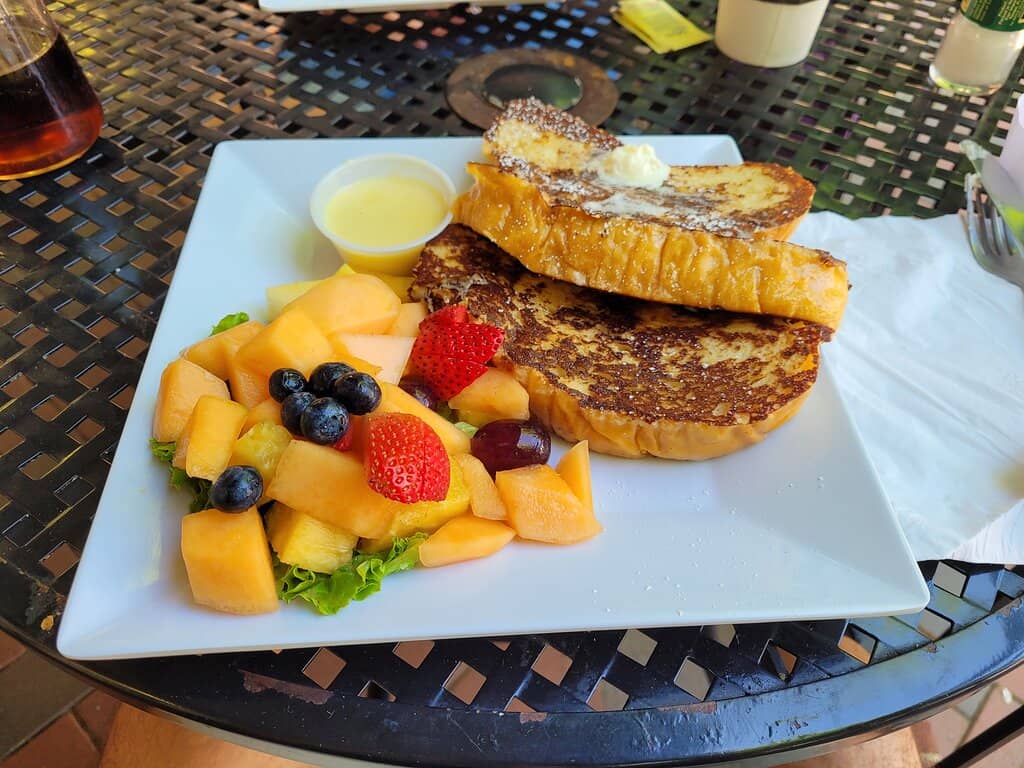 Cozy Atmosphere for Meals