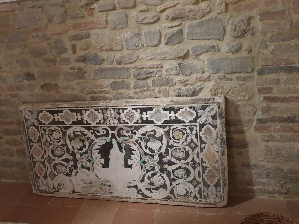 The Hidden Crypt