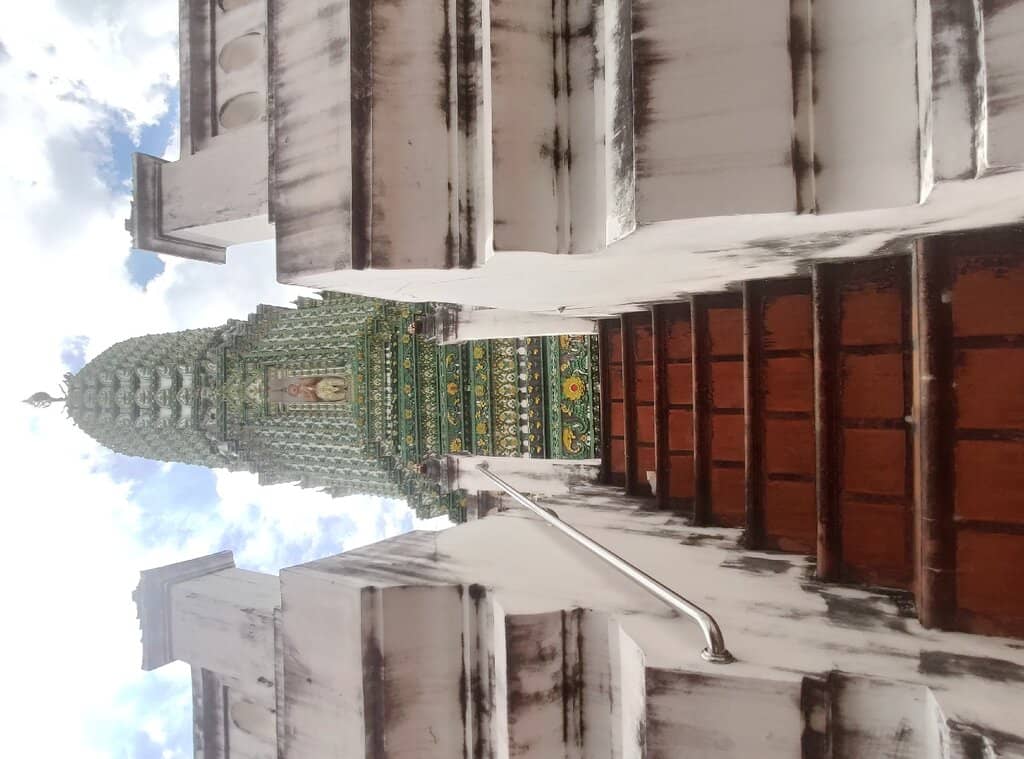 Underground Crypt Exploration