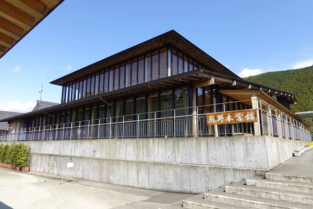 Local Art and History Exhibits