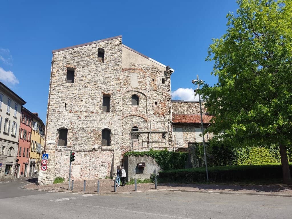 Broletto (Town Hall)