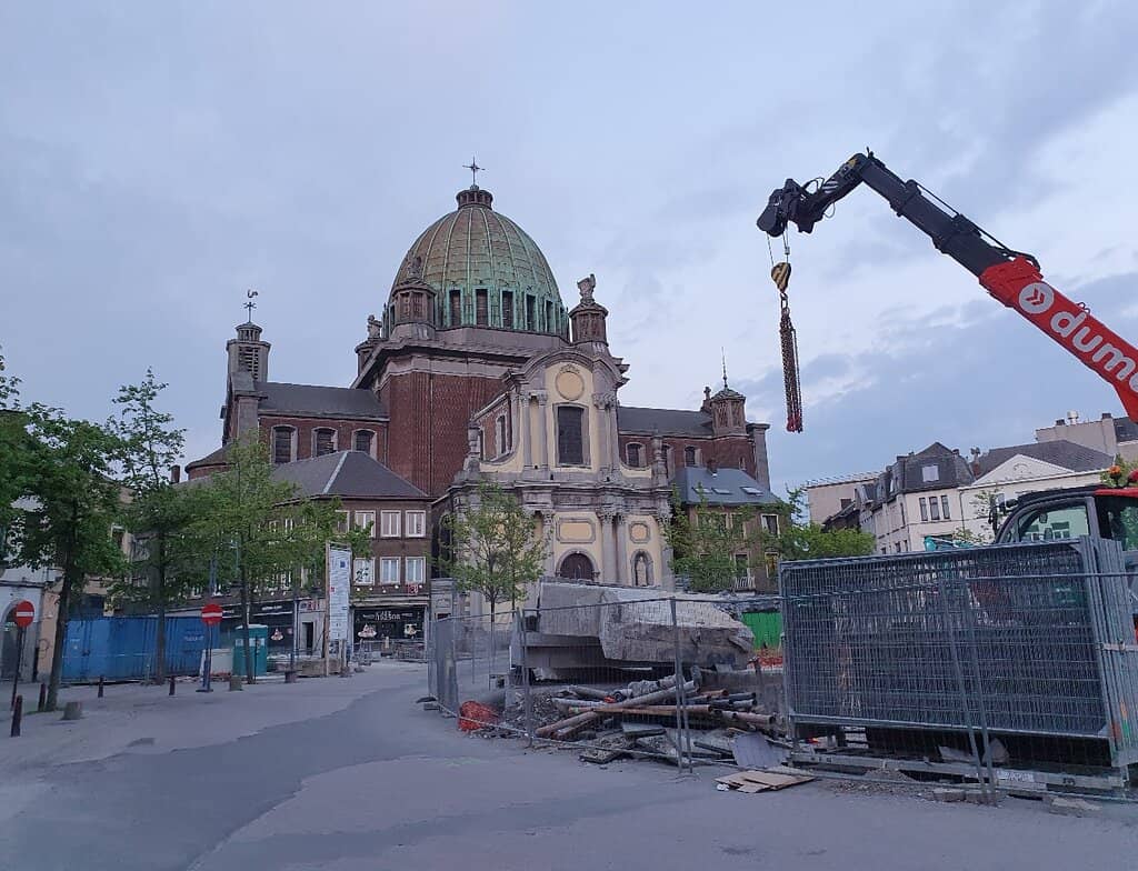 Enormous Glass Works