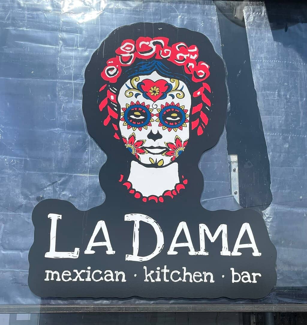 Stylish Ambiance & Patio