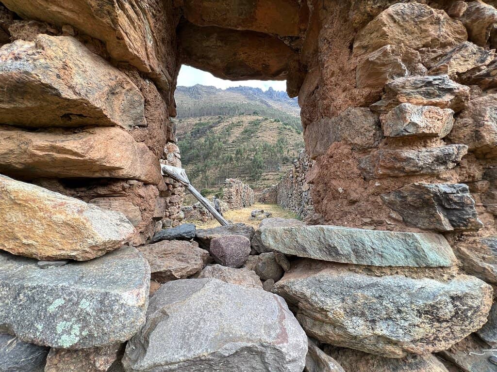 Panoramic Valley Views