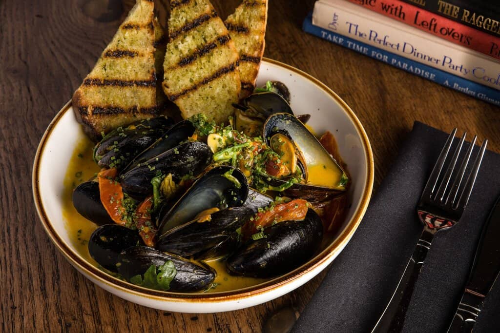 Cozy & Upscale Ambiance