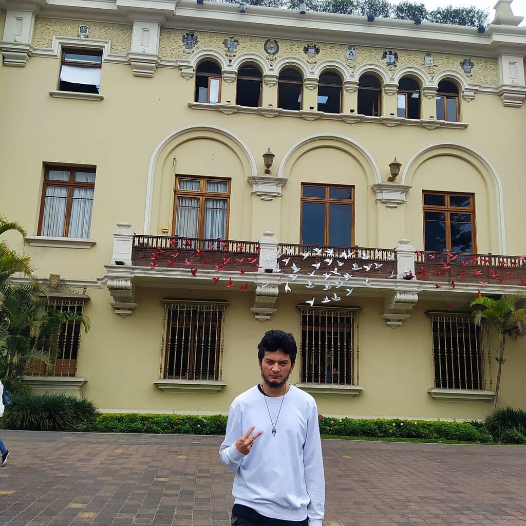 The Colonnaded Stage